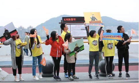 韦杰五次征战马拉松 战胜自己就是胜利
